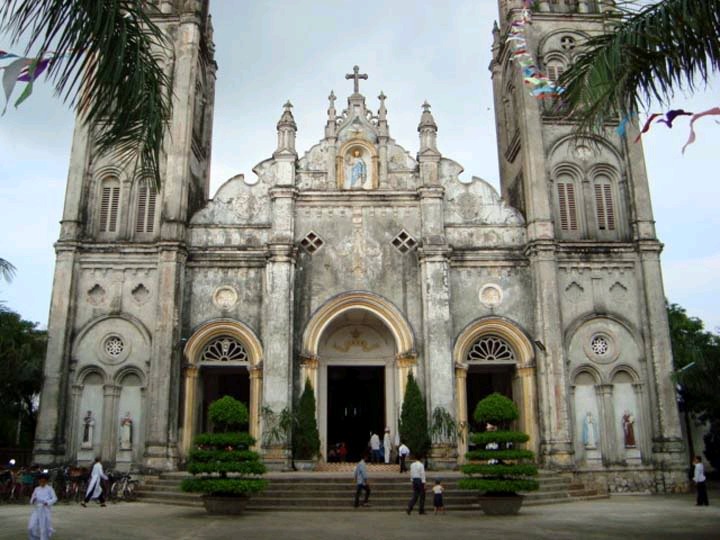 Nhà thờ Giáo xứ Bách Tính - Nam Định