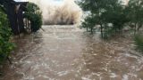 Nam Định: Triều cường dâng cao, nhiều ki ốt ngập trong nước