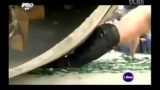Kinh hoàng:  bị xe lu 12 tấn cán lên người không hề hấn
