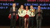 Gala trao giải mùa bóng 2017 – Đinh Thanh Trung nhận giải cầu thủ xuất sắc