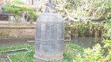 Trụ trì chùa kể về “báu vật” nặng 9 tấn nằm giữa hồ nước ở Nam Định