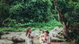 Cặp đôi bác sĩ rủ nhau vào rừng chụp ảnh cưới cực “dị”