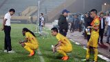 Vòng 5 V-League: Hà Nội ngôi đầu, Nam Định lo lắng