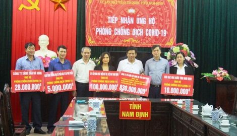 Ủng hộ các địa phương phòng, chống dịch Covid-19