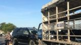 Nam Định: Xe 7 chỗ tông trực diện xe tải, tài xế bị thương nặng