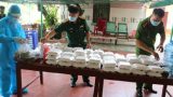 Nam Định: Nhữɴɢ suất cơm nghĩa tình cho người dân bị cách ly y tế tập trung
