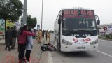 Nam Định: Xe khách đâm xe ôm, 3 người bị thương
