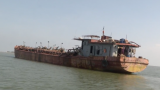 Biên phòng Nam Định bắt giữ tàu khai thác cát trái phép
