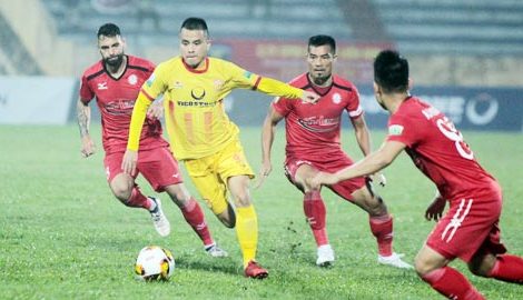 Nhận định TPHCM vs Nam Định 18h00 ngày 23/6 (V-League 2018)