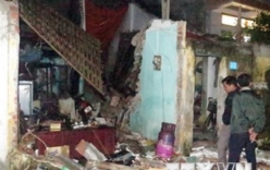 Nam Định: Nổ lớn sập 3 nhà liền kề, 4 người thương vong