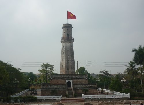 Cột cờ thành Nam Định 