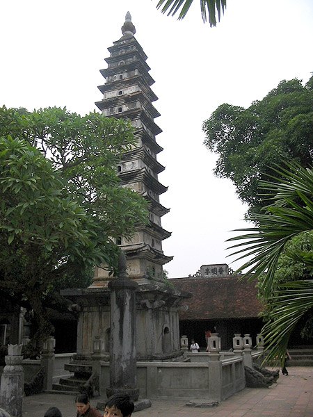 Tháp Phổ Minh 