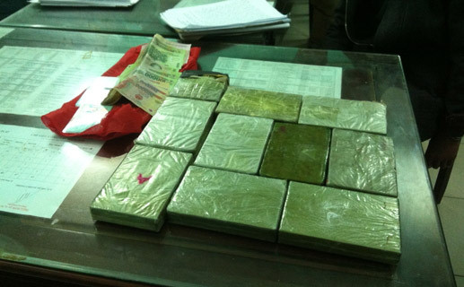 Bắt giữ 10 bánh heroin Khi đang trên đường từ Điện Biên về Nam Định tiêu thụ