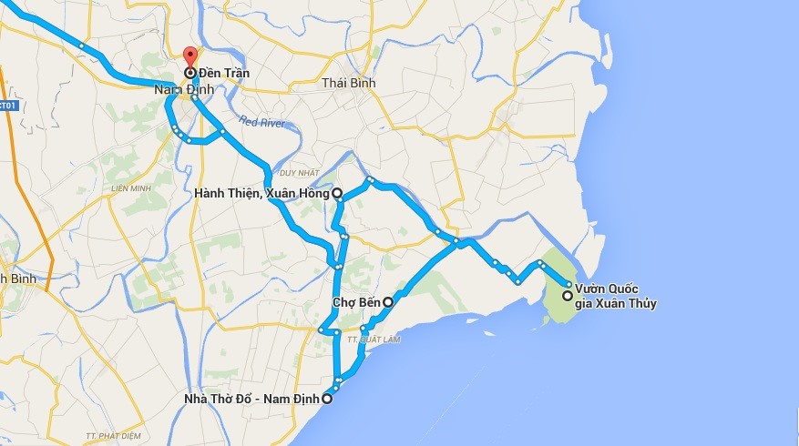 Xuất phát từ Hà Nội, bạn đi theo quốc lộ 1A, qua Phủ Lý rồi rẽ hướng Nam Định với đoạn đường không quá dài, dễ đi. Một chuyến phượt vòng quanh Nam Định vô cùng hấp dẫn. 