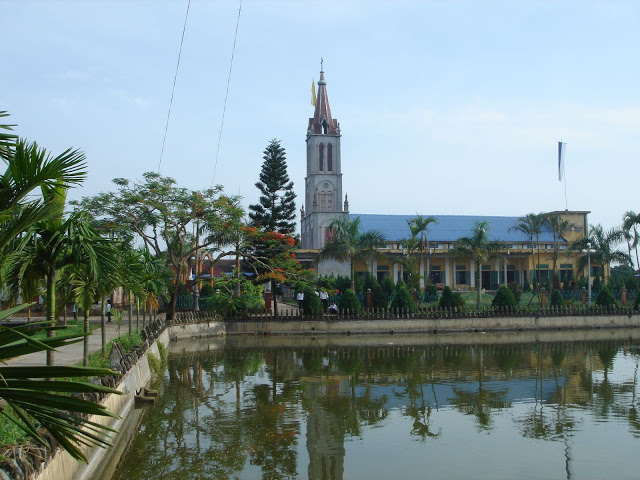 Nhà thờ Giáo xứ Cổ Ra – Nam Hùng, Nam Trực, Nam Định