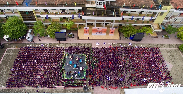 Ngôi trường của Á quân Đường lên đỉnh Olympia 2016 ‘nhuộm’ sắc tím