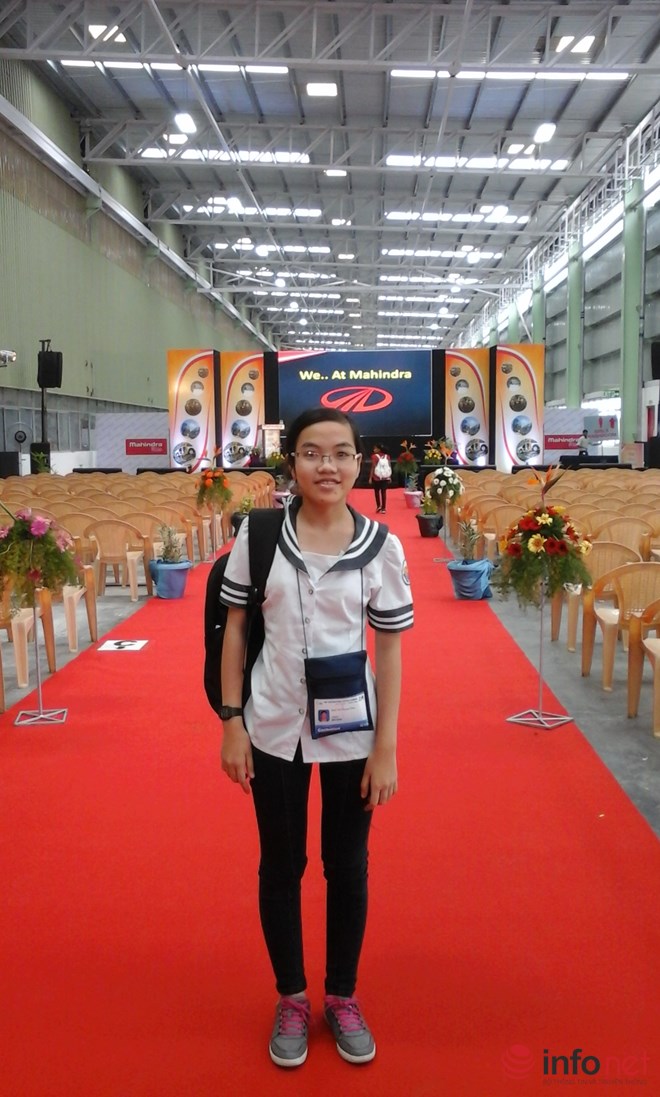  Đinh Thị Hương Thảo – học sinh trường THPT chuyên Lê Hồng Phong (Nam Định) 