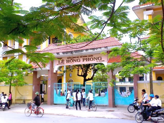 Trường THPT chuyên Lê Hồng Phong 