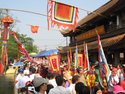 Lễ hội chùa Keo - Hành Thiện                                                   (ảnh Xuân Hoàn)
