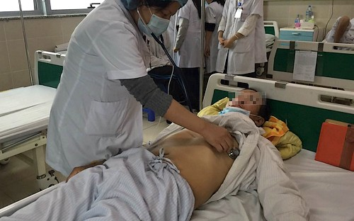 Nam Định: Kỳ lạ người đàn ông bị hóc hạt hồng xiêm một năm mới phát hiện ra