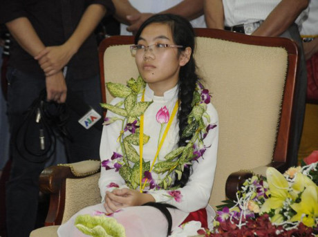 ‘Cô gái vàng’ của Vật lý VN giành học bổng học viện công nghệ hàng đầu thế giới