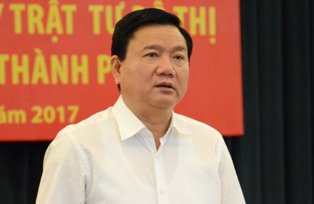 Ông Đinh La Thăng bị cảnh cáo, cho thôi chức Uỷ viên Bộ Chính trị