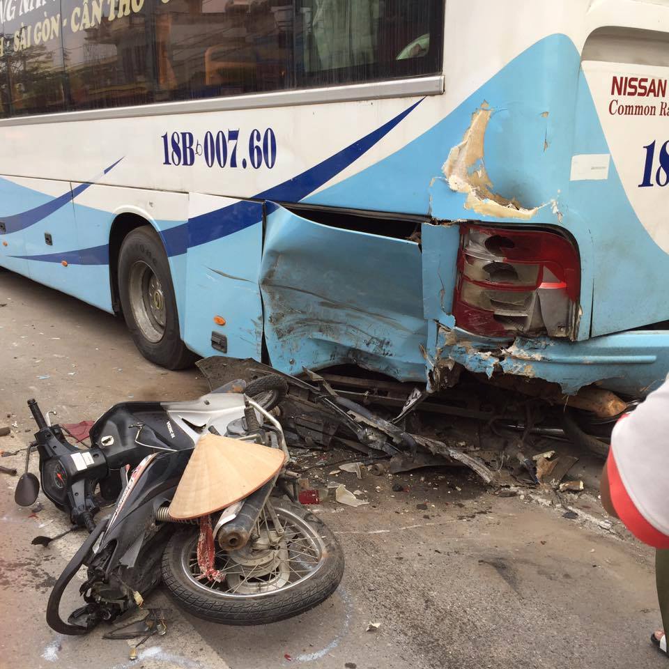 Hải Hậu, Nam Định: Tài xế đuổi nhau gây tai nạn, 3 người thương vong