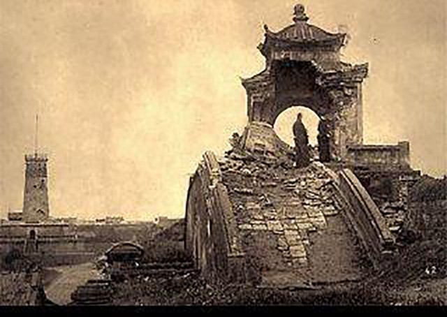 Thành cổ Nam Định hơn 200 năm tuổi đứng trước nguy cơ trở thành phế tích