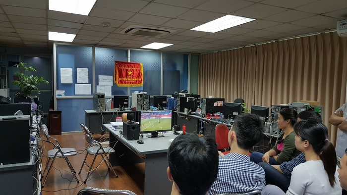 Sáng đầu tuần, dân công sở “không làm việc nổi” vì dư âm chào đón U23 Việt Nam