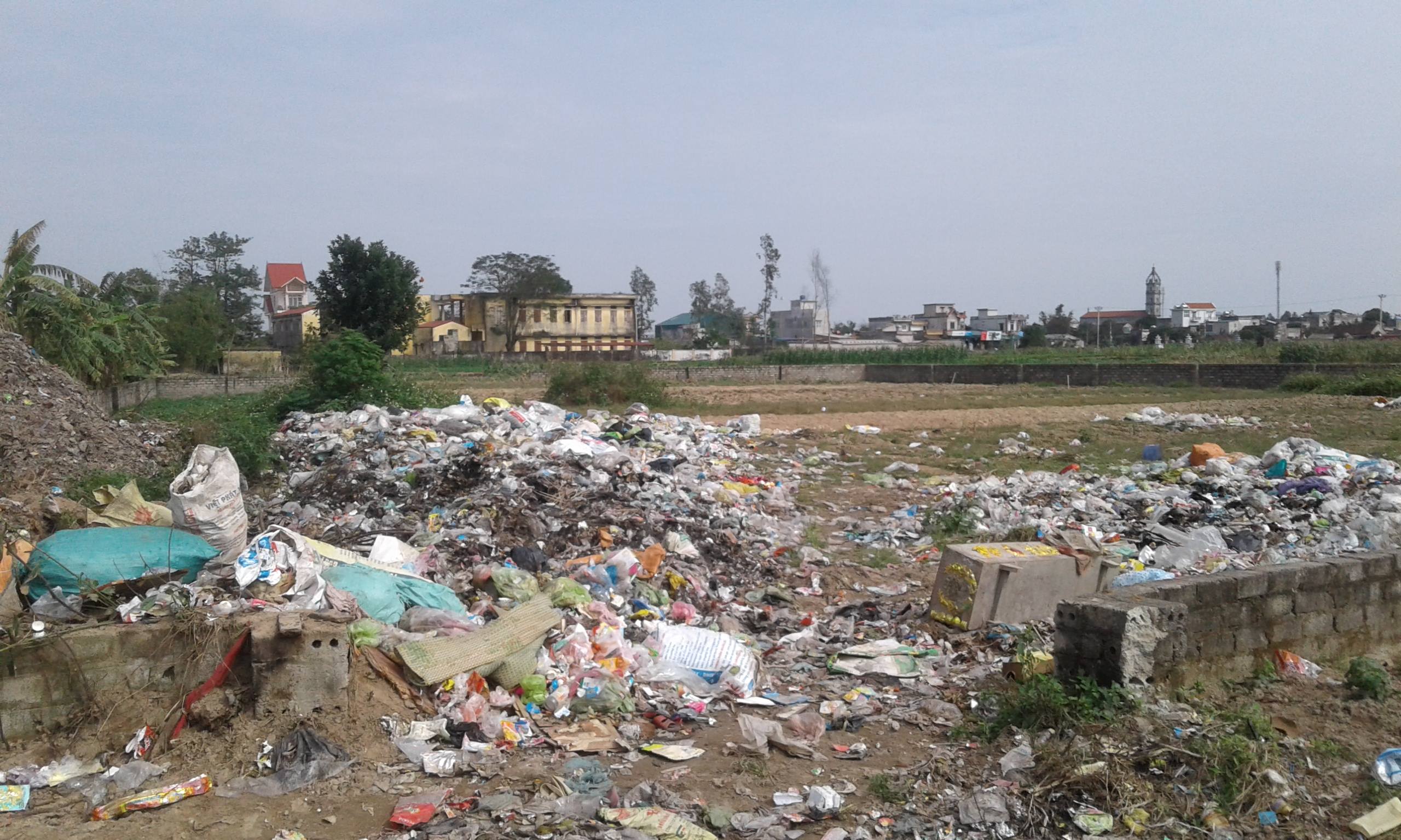 Nam Định: Thành lập dự án khu xử lý rác thải cách trường tiểu học 200m
