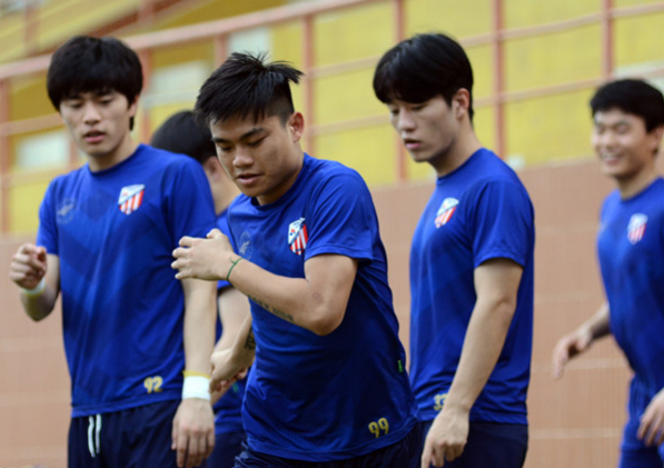Cựu tuyển thủ của Nam Định nhận lương khủng tại Hàn Quốc