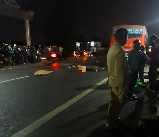 Nam Định: Mùng 3 Tết, “hôn” đuôi xe buýt, người đàn ông đi xe máy thiệt mạng thương tâm