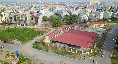 Chợ tiền tỷ bỏ hoang giữa thành phố Nam Định