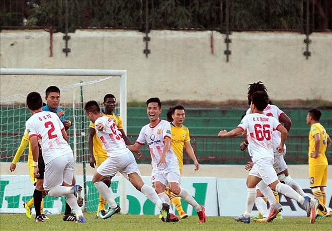 Nam Định quyết tâm có điểm trước Hà Nội FC tại vòng 8 V.League