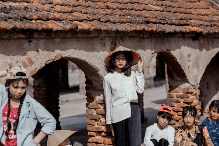 Độc đáo bộ ảnh kỷ yếu “loa phường” của học sinh Nam Định