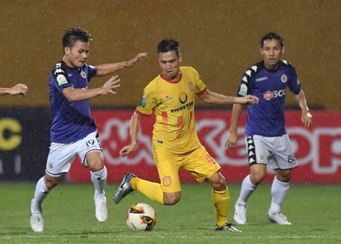 Sân Hàng Đẫy nhận án phạt nặng sau trận đón tiếp CLB Nam Định