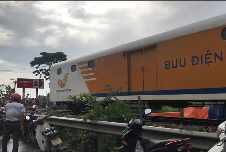 Bộ trưởng GTVT phê bình ngành đường sắt, Nam Định lại xảy ra tai nạn 4 người thương vong