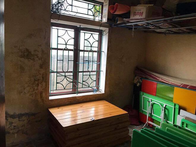 Bé 4 tuổi bị treo cổ gần cửa sổ ở Nam Định: Gia đình phủ nhận bé bị câm điếc