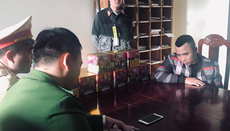 Bắt thanh niên Nam Định lên Lạng Sơn mua pháo lậu bán dịp Tết