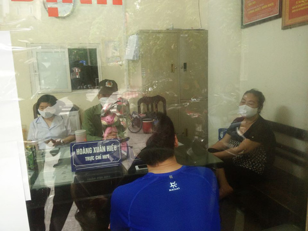Không đeo khẩu trang khi đi tập thể dục buổi sáng, 4 người ở Hà Nội bị công an mời về trụ sở