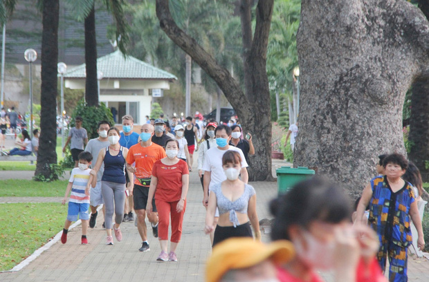 Từ ngày 4/4, người Hà Nội ra đường tập thể dục có thể bị phạt đến 10 triệu đồng