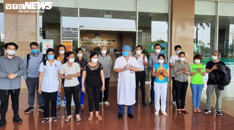 Nhiều bệnh nhân COVID-19 nặng khỏi bệnh, Việt Nam chữa khỏi 168 ca