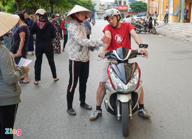 Phe vé nâng giá trận Nam Định – HAGL lên 2 lần