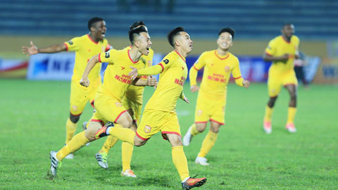 Vòng 4 V.League: Nam Định nguy cơ bị đẩy xuống đáy bảng xếp hạng