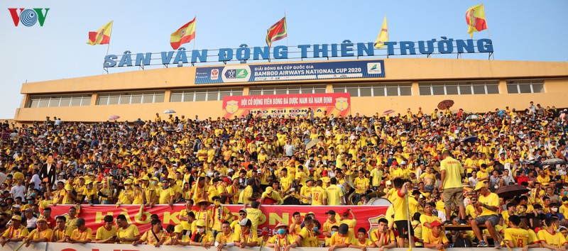 Nam Định nhận án phạt từ VFF trước trận đấu với HAGL