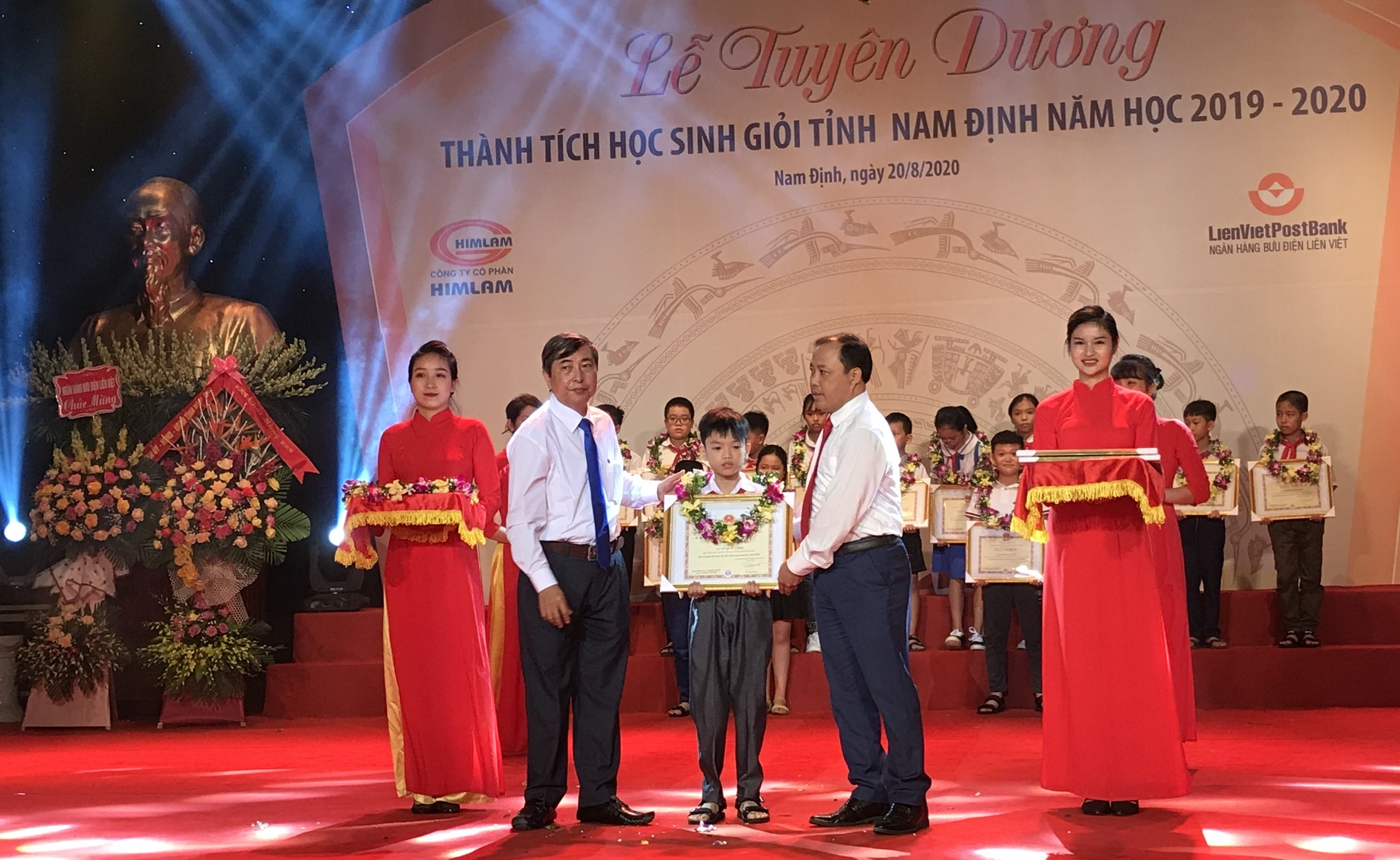 Những điểm 10 thi tốt nghiệp THPT: Minh chứng cho chất lượng GD tỉnh Nam Định