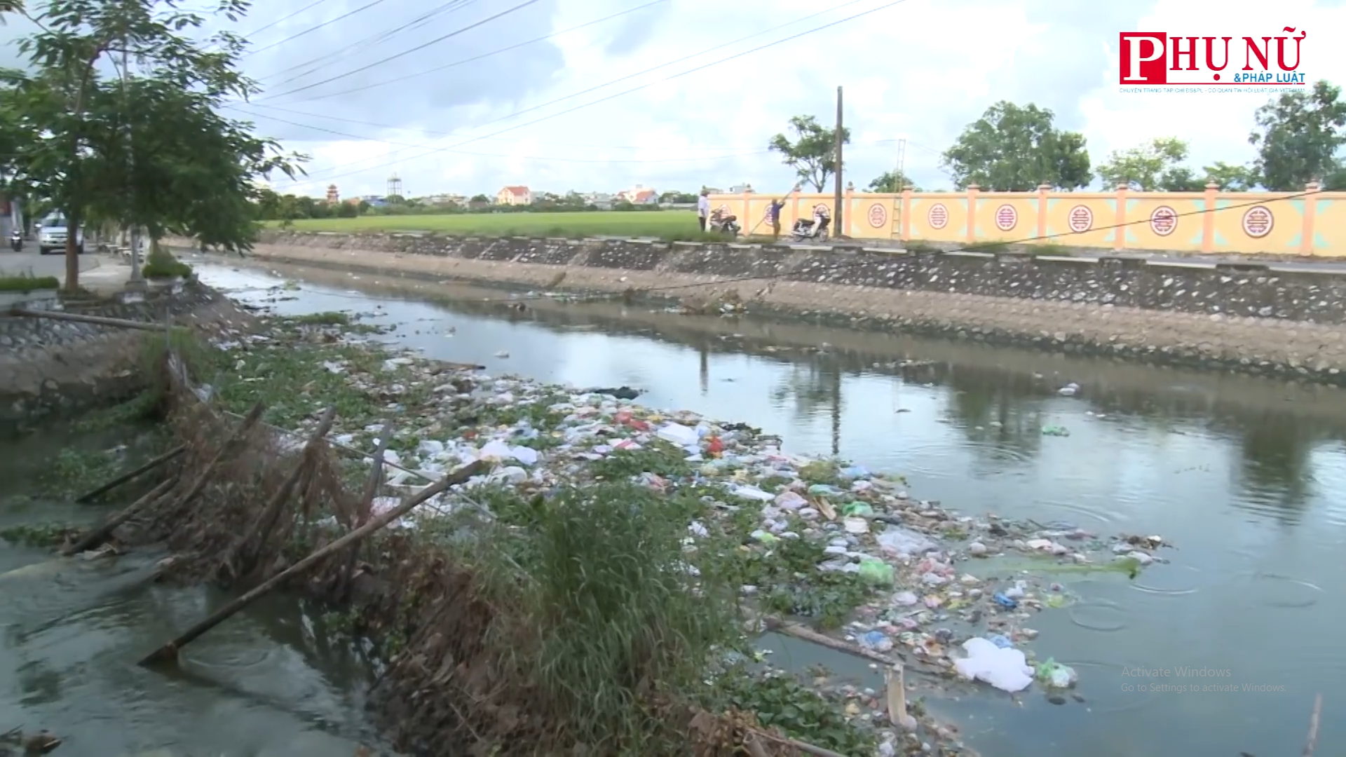 Hải Hậu (Nam Định): Ngập ngụa rác thải từ sông đến biển
