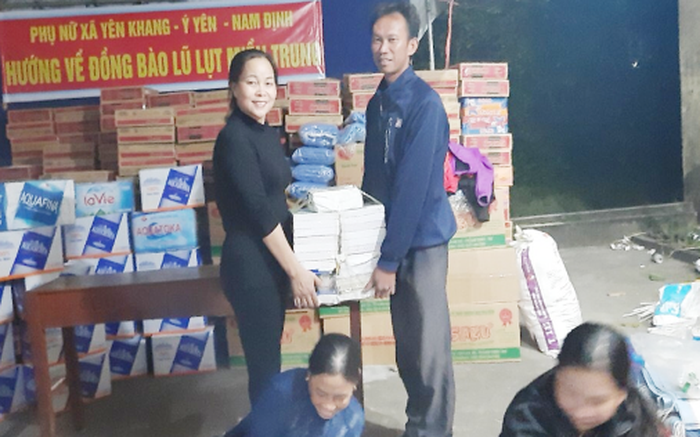 Phụ nữ Nam Định quyên góp gần 3 tỷ đồng ủng hộ miền Trung khắc phục lũ lụt