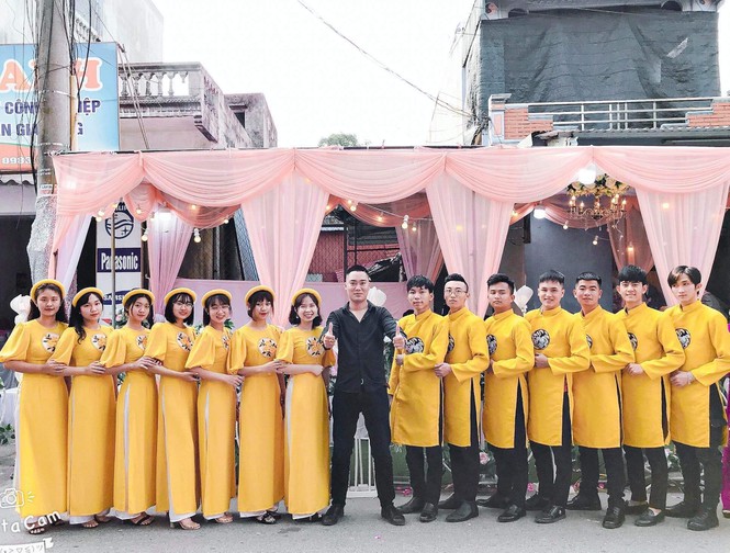 Chàng trai Nam Định cung cấp dịch vụ bê tráp cho ngót nghét nghìn cặp đôi