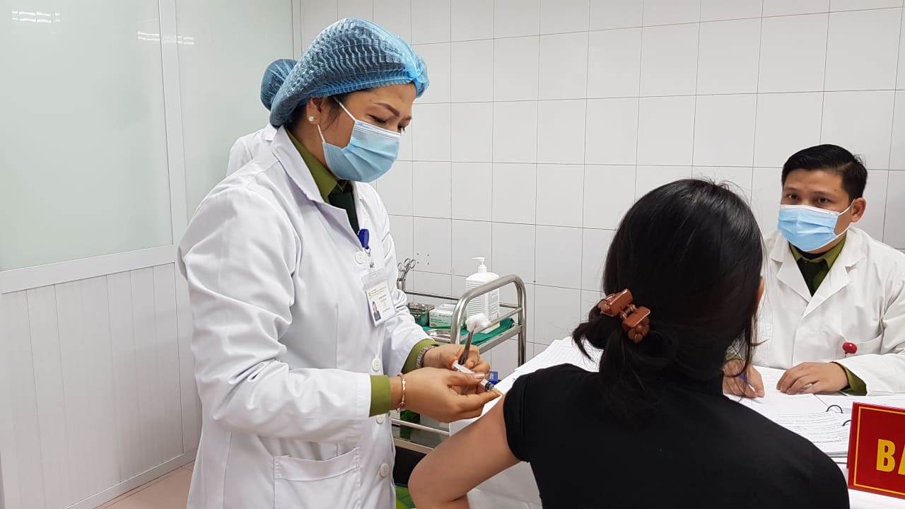 11 nhóm đối tượng được tiêm vắc xin phòng COVID-19 tại Việt Nam gồm những ai?